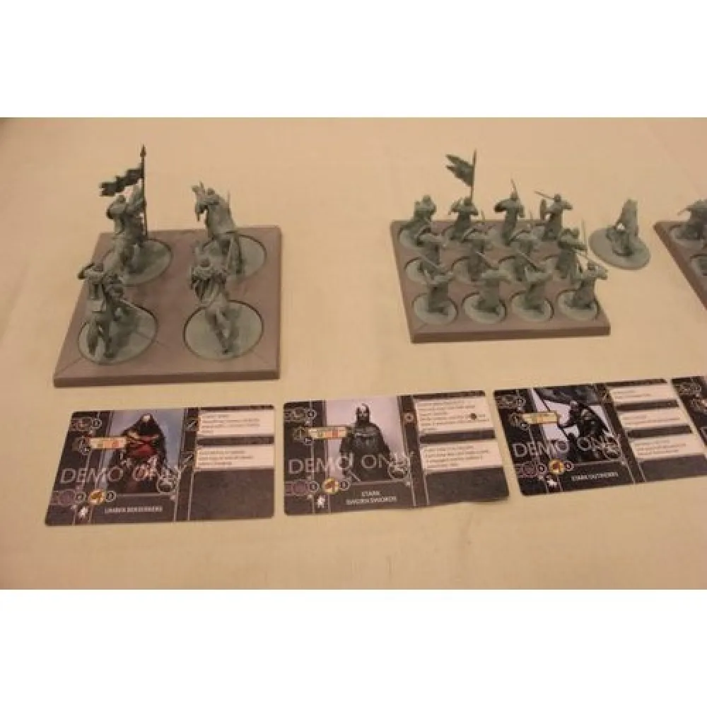 A Song Of Ice And Fire - Stark vs Lannister Starter Set