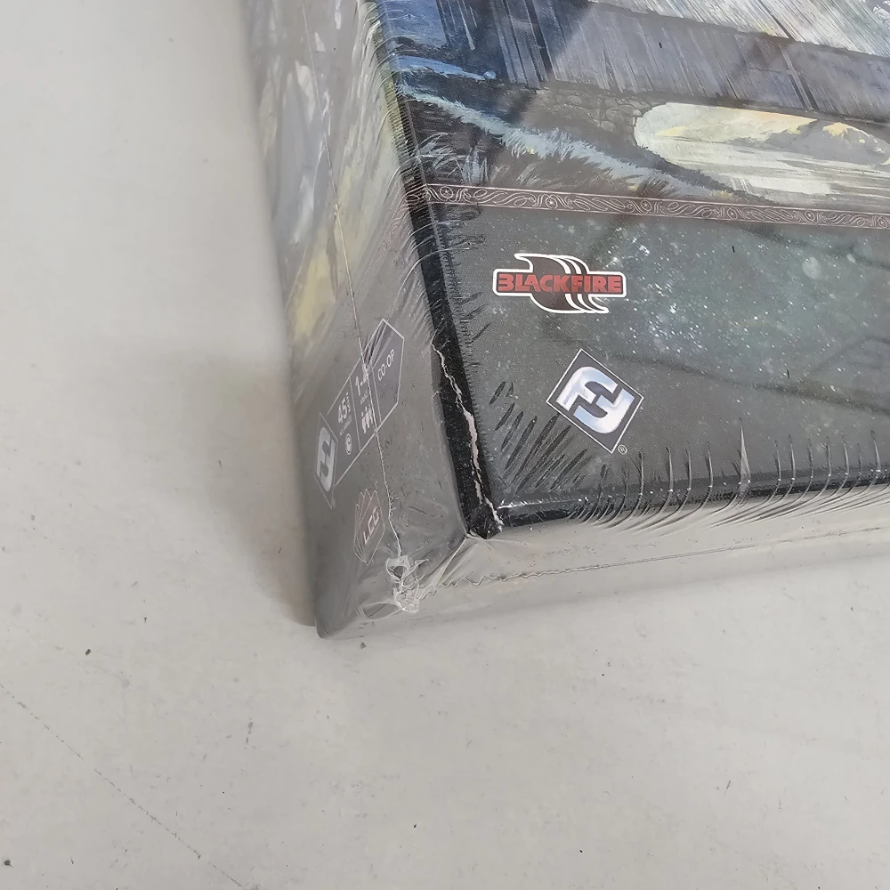 Arkham Horror: Karetní hra - Odkaz Dunwiche, rozšíření kampaně - poškozený obal