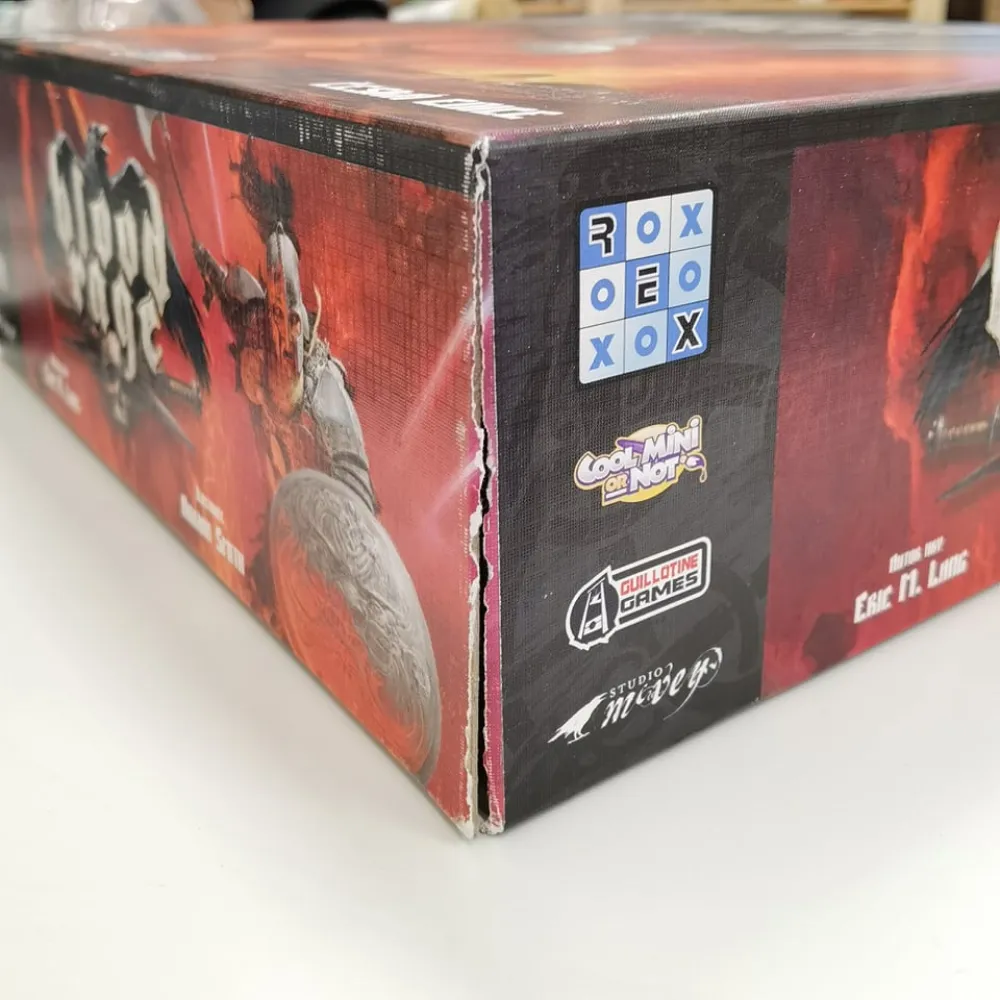 Blood Rage - damaged packaging