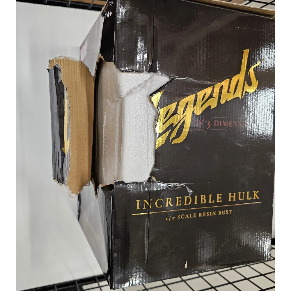 Marvel Legends Büste - Incredible Hulk 1/2 Scale - beschädigte Verpackung