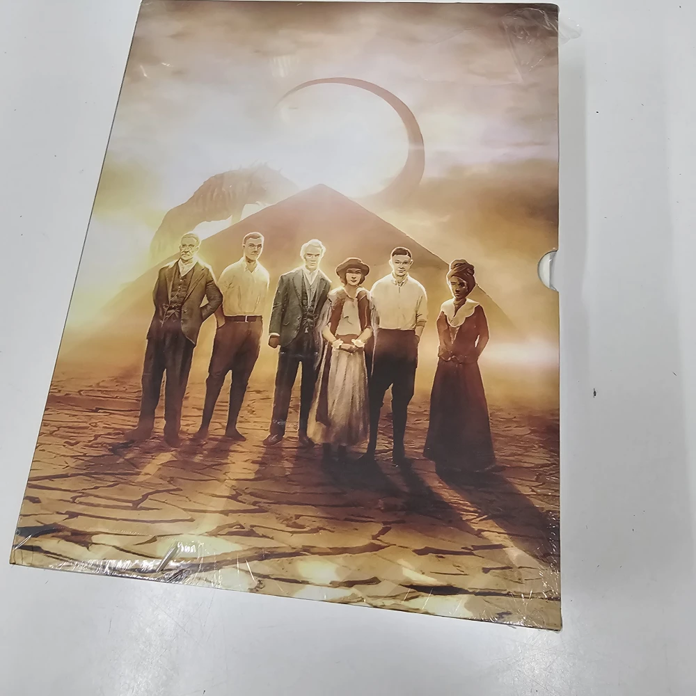 Call of Cthulhu RPG: Masks of Nyarlathotep Slipcase Set - poškozeno