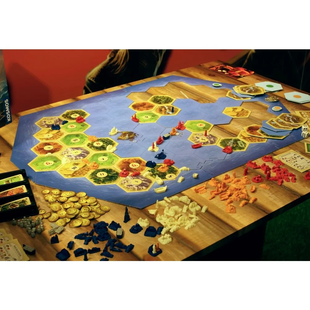 Catan: Explorers & Pirates