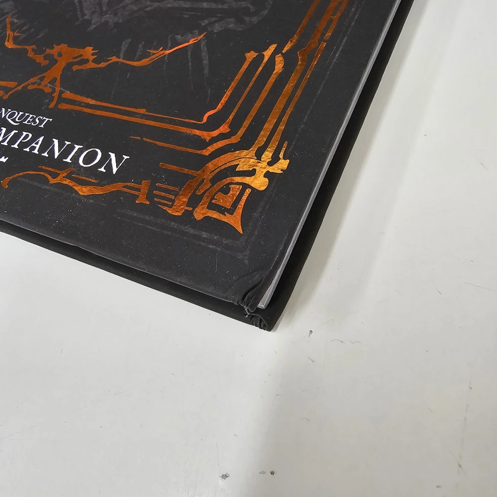 Conquest: Lore Companion Book - Founder's Exclusive - poškozeno