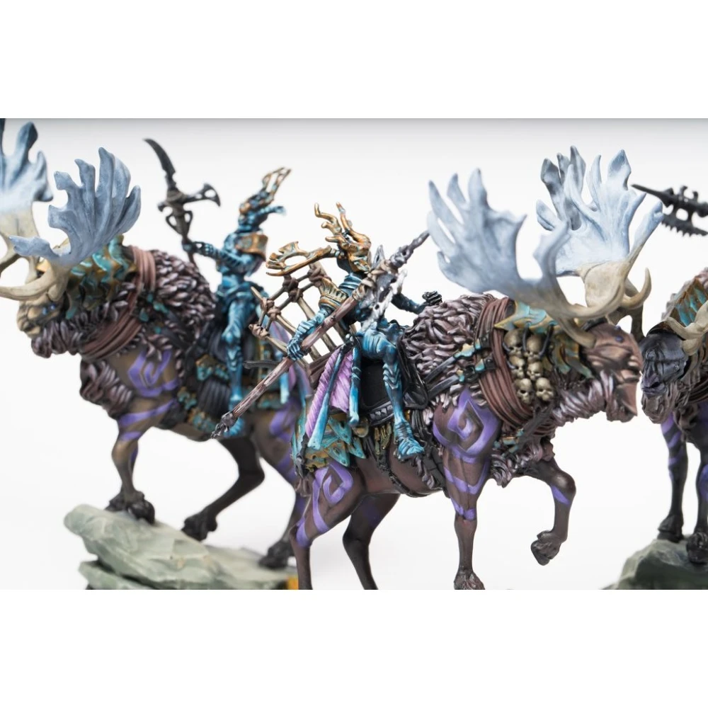 Conquest - Weaver Courts: Gemred Knights
