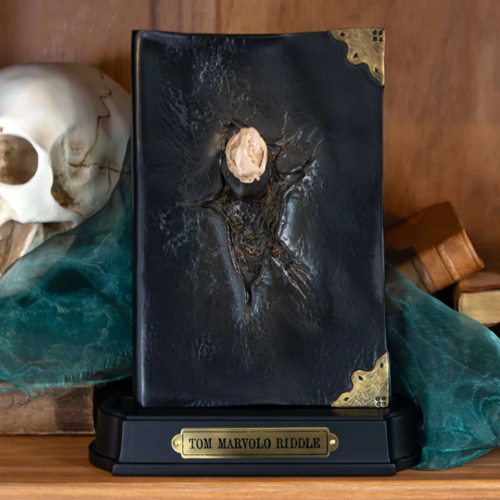 Tom Riddle's Diary with Basilisk Fang