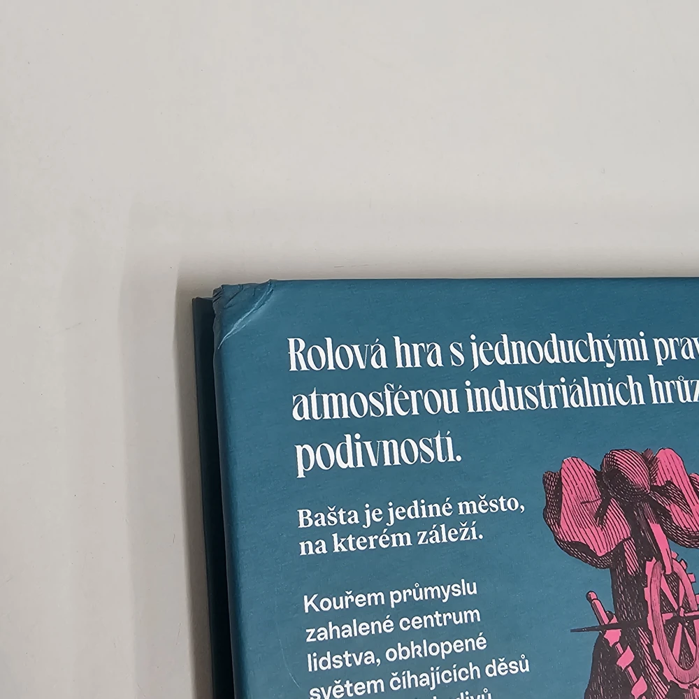 Do podivna - poškozeno