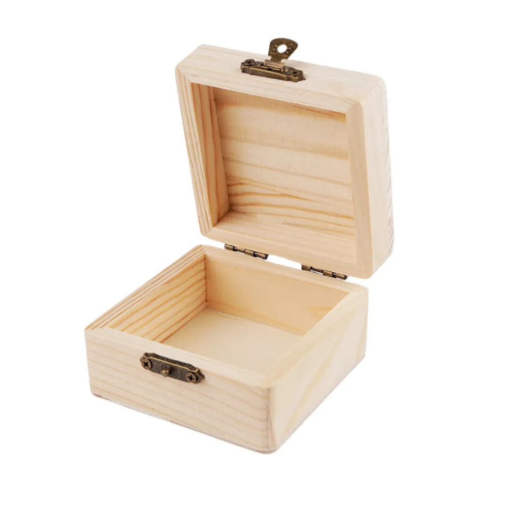 Wooden box with metal latch (8 x 8)