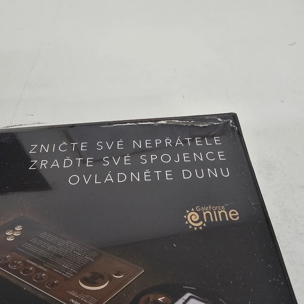 Duna: Hra o dobývání a diplomacii - poškozený obal