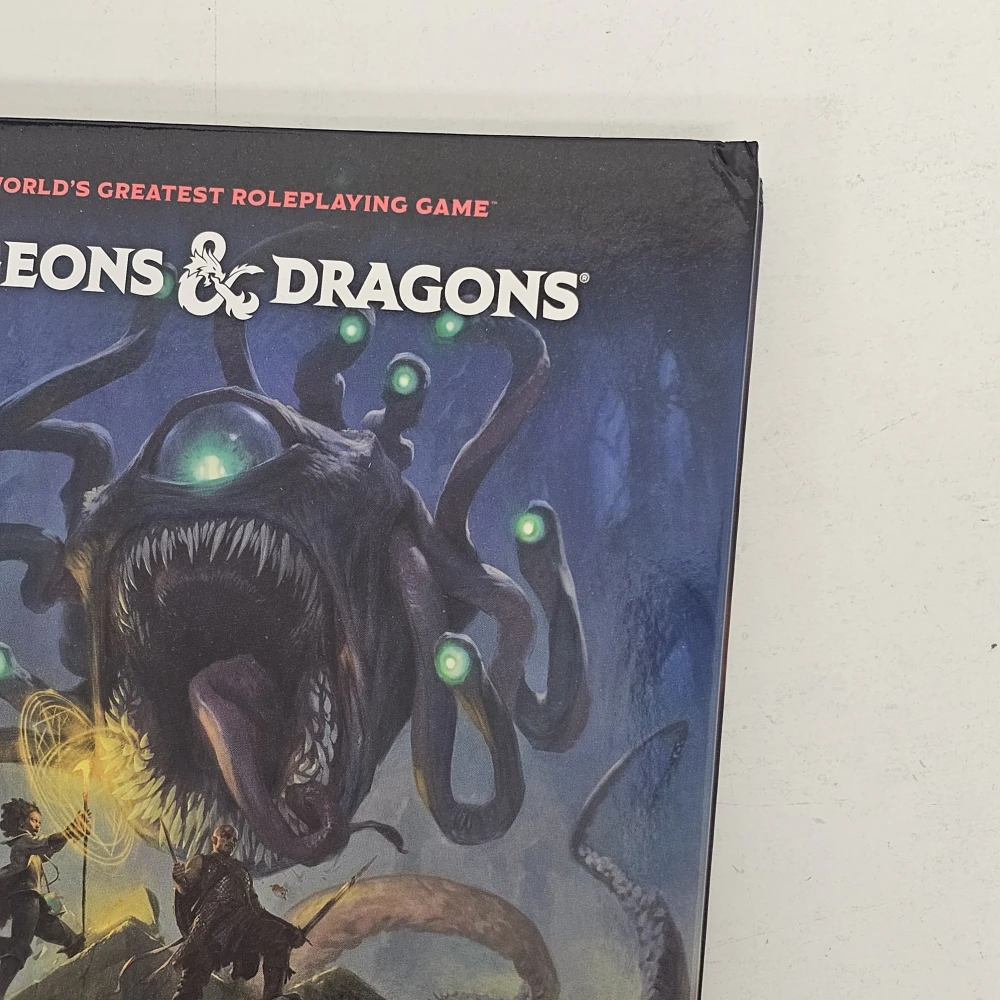 Dungeons & Dragons - Monster Manual 2024 - poškozeno
