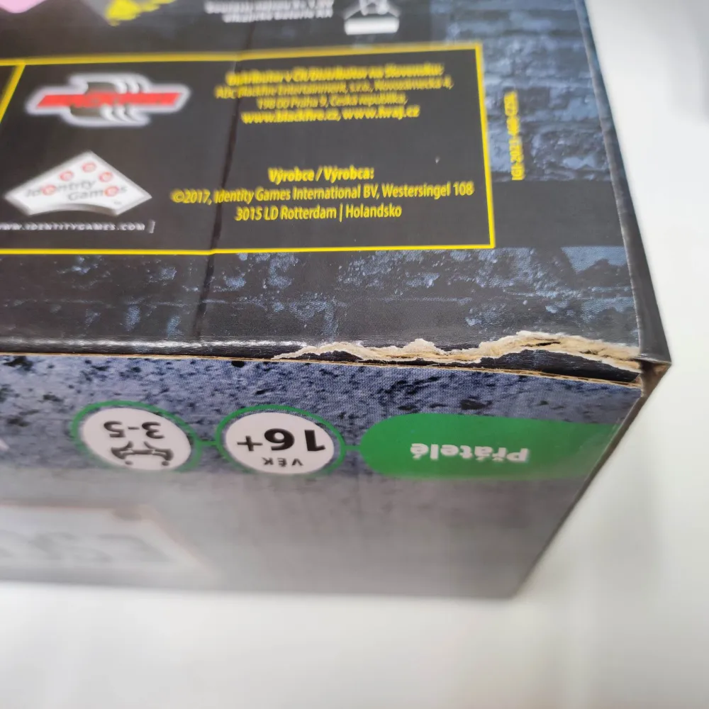 Escape Room - úniková hra - poškozený obal