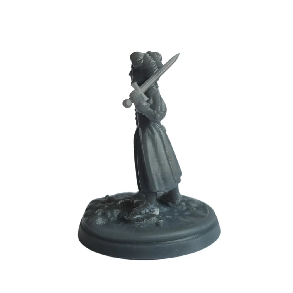 The One Ring RPG Miniature - Hobbit Lass from the Shire