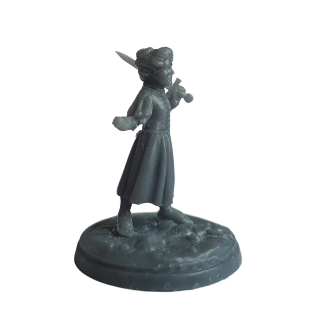 The One Ring RPG Miniature - Hobbit Lass from the Shire