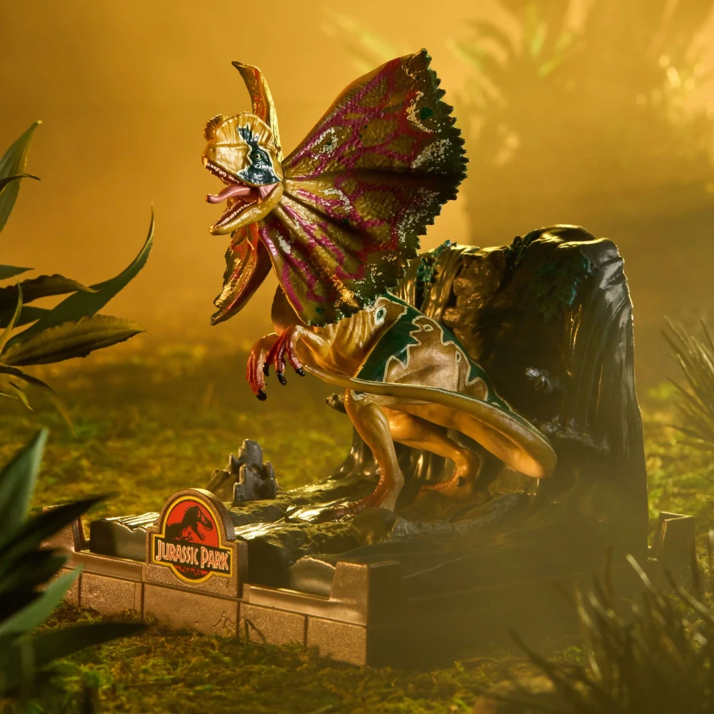 Jurassic Park Figure - Dilophosaurus