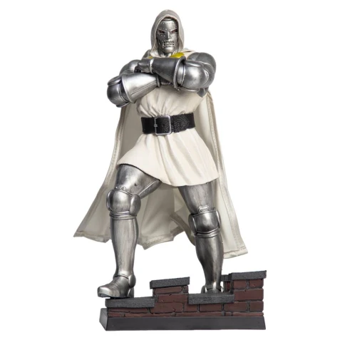 Figurka McFarlane Toys Marvel - Doctor Doom (Gold Label)