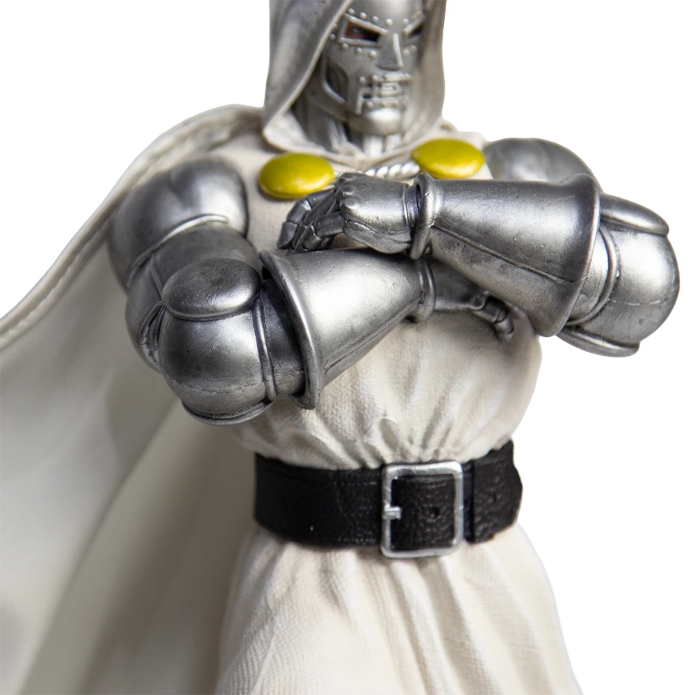 Figurka McFarlane Toys Marvel - Doctor Doom (Gold Label)