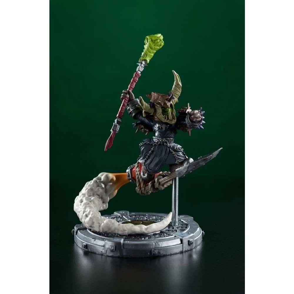 Figurka McFarlane Toys World of Warcraft - Goblin (Limited Edition)
