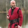 Gambeson vínovo červený