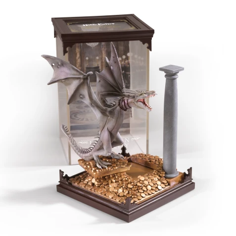 Harry Potter Magical Creatures - Ukrainian Ironbelly Dragon Statue