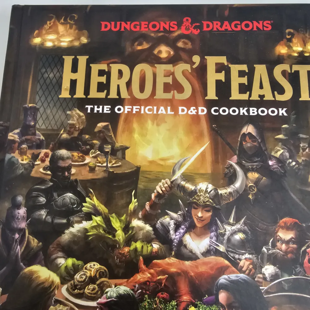 Heroes' Feast: The Official Dungeons and Dragons Cookbook - poškozeno