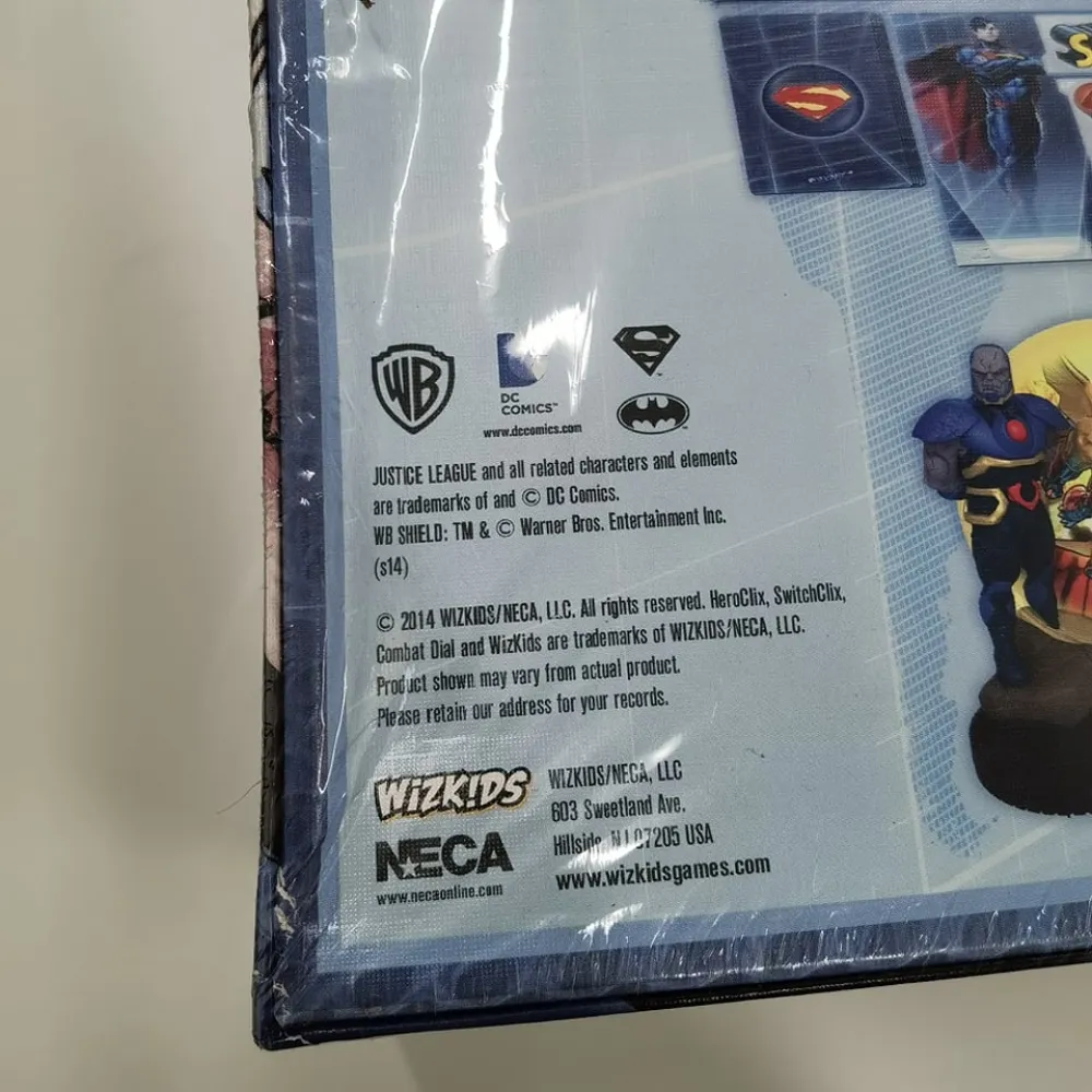 Justice League - damaged packaging