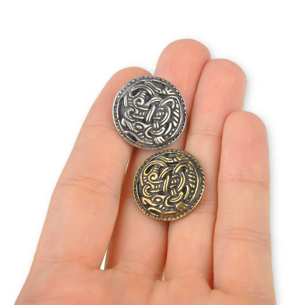 Griffin Button