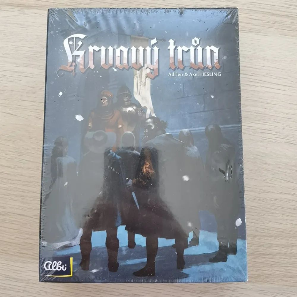 Krvavý trůn - poškozený obal