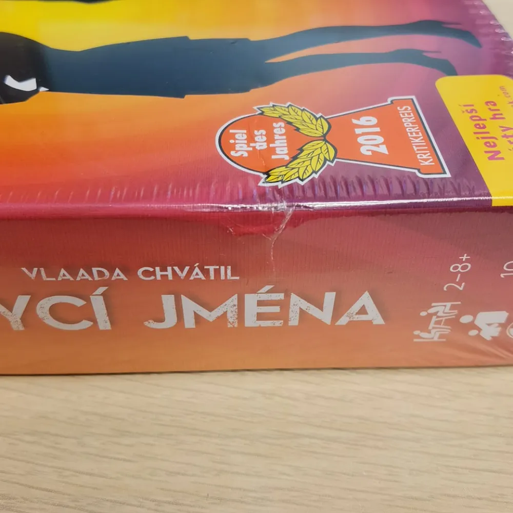 Krycí jména - poškozený obal