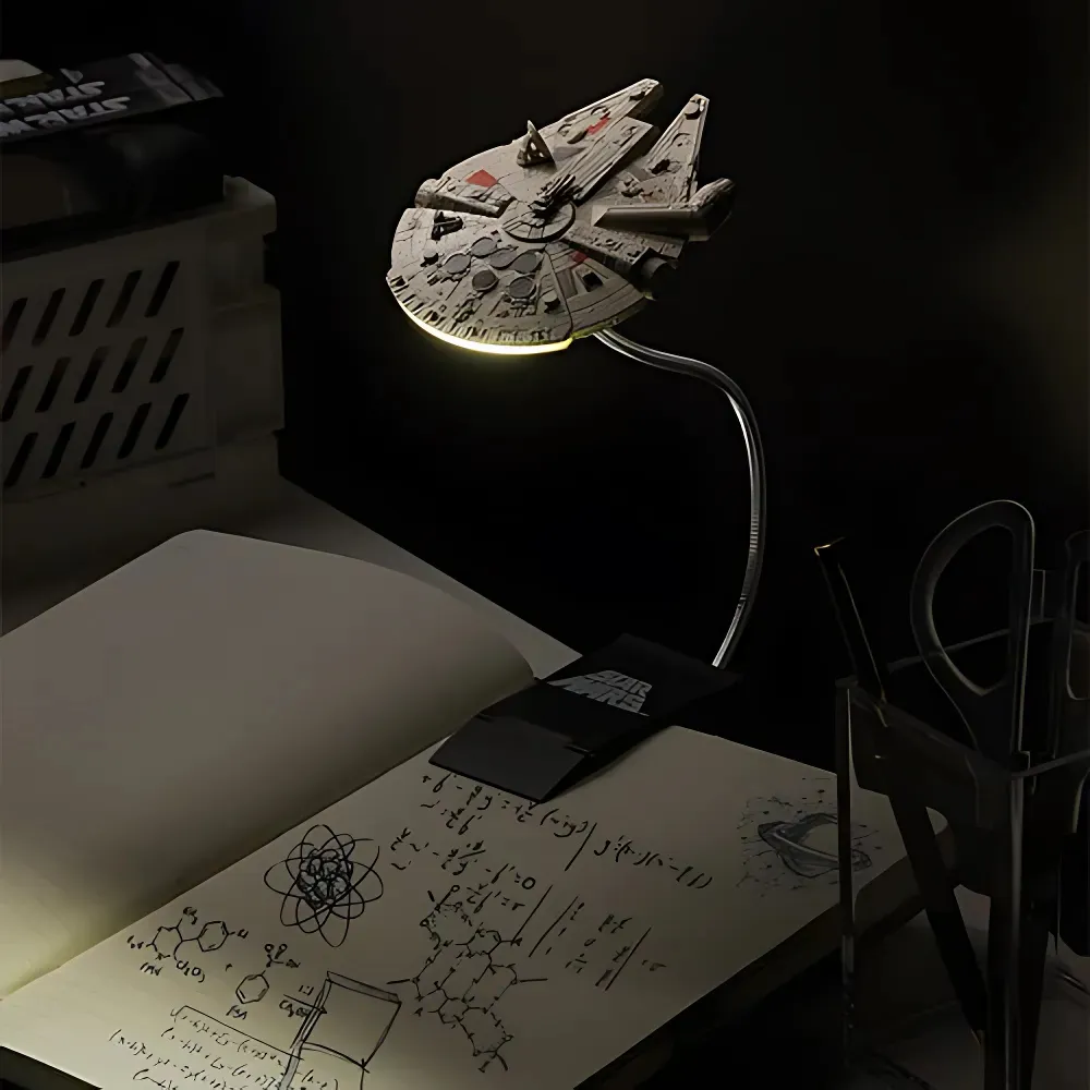 Star Wars: Millennium Falcon Clip Light