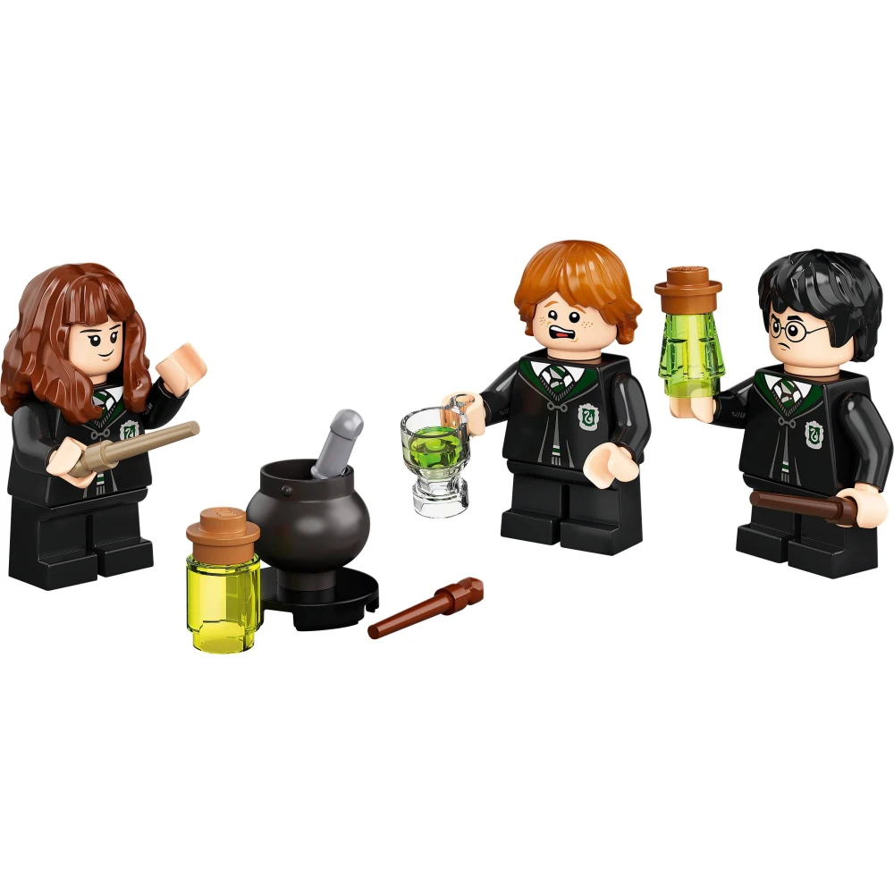LEGO 76386 Harry Potter - Rokfort: Omyl s Mnoholičným lektvarom