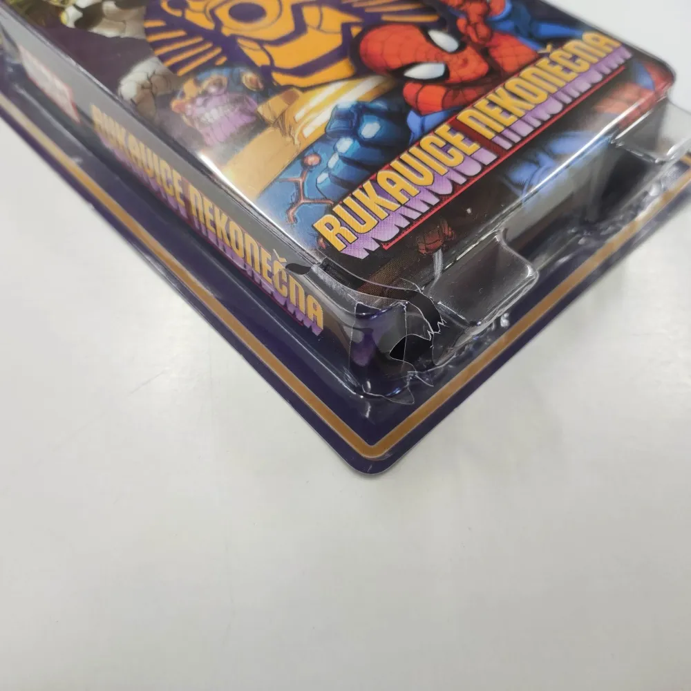 Marvel: Rukavice nekonečna - poškozený obal