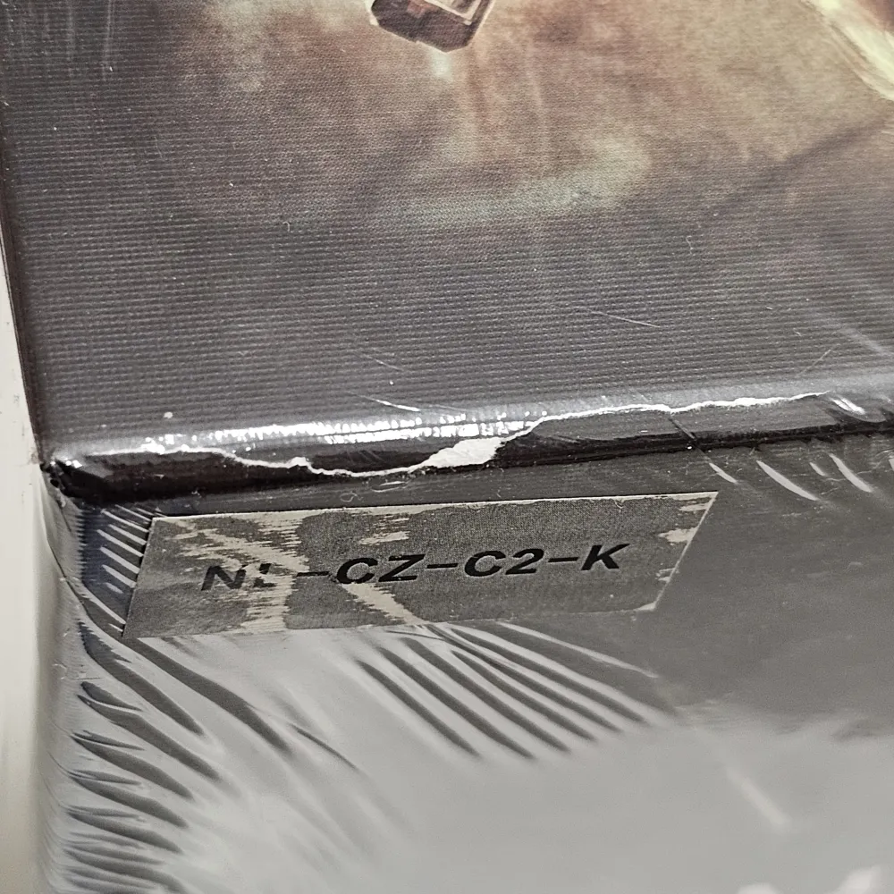 Nemesis: Lockdown (česky) - poškozený obal