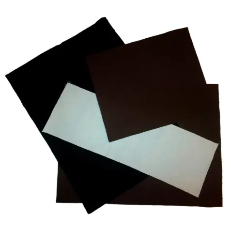 Odřezky látek - 1 kg