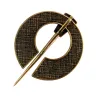 Cloak brooch with malachite