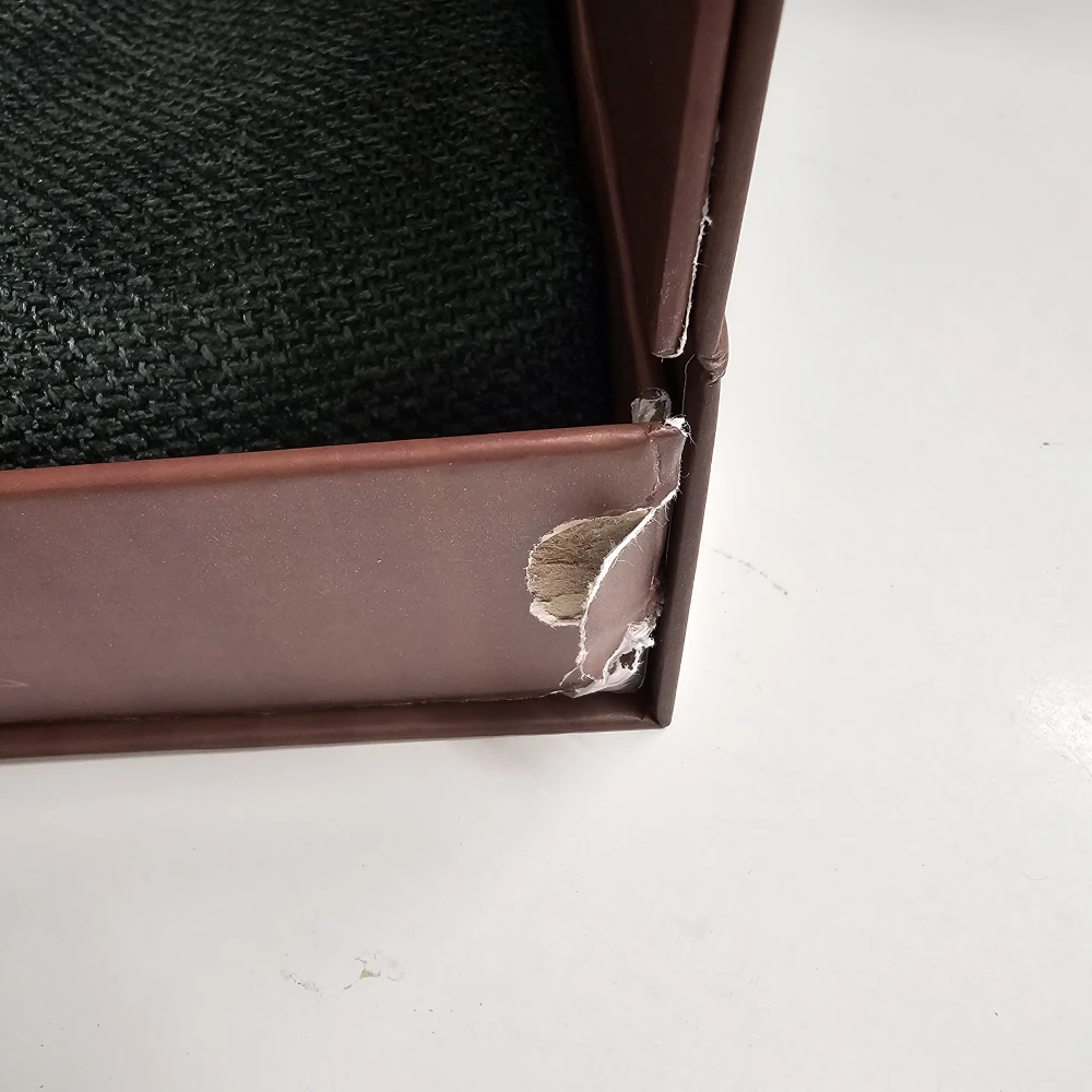 Lord of the Rings Replica - Hobbit Cloak with Brooch - Damaged Packaging