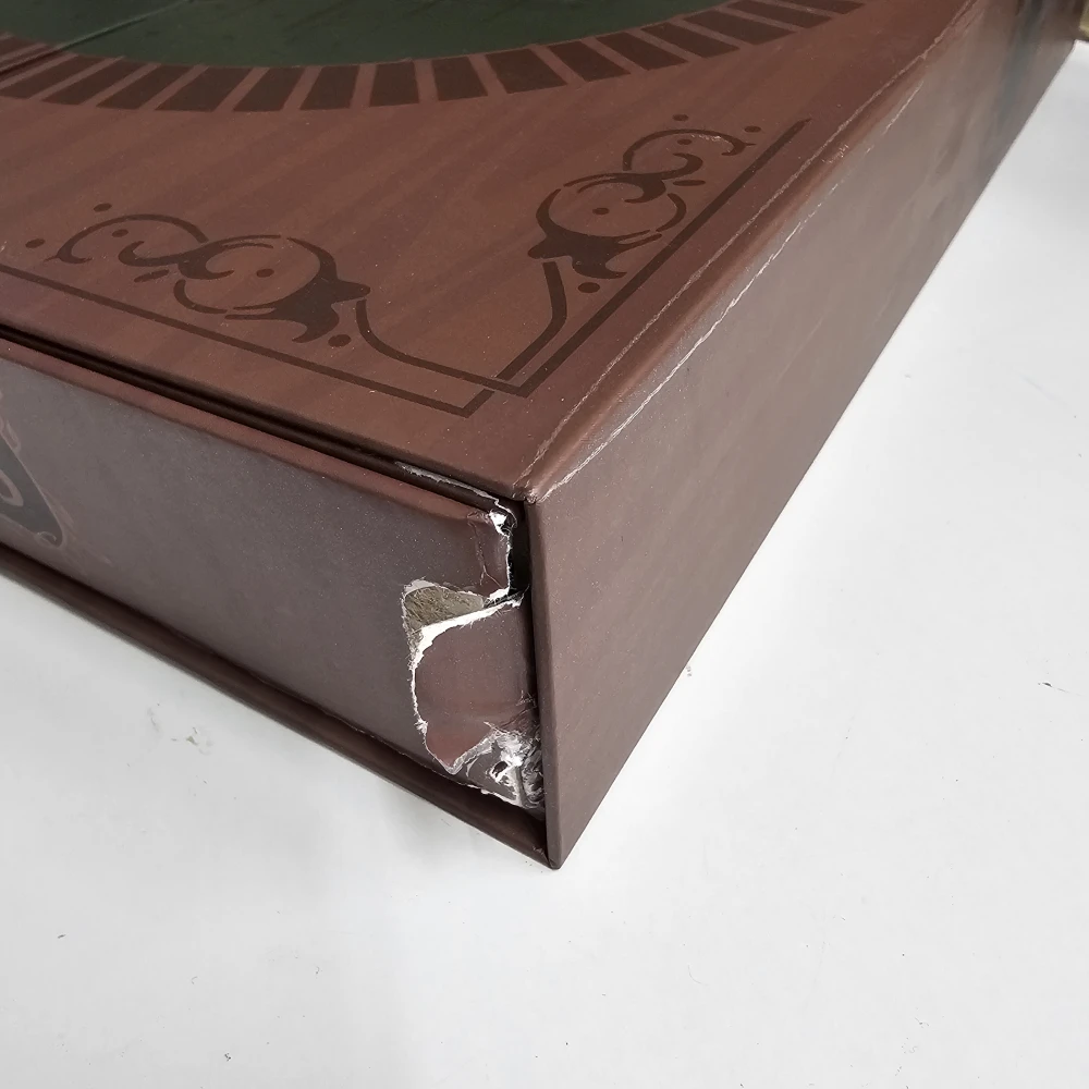 Lord of the Rings Replica - Hobbit Cloak with Brooch - Damaged Packaging