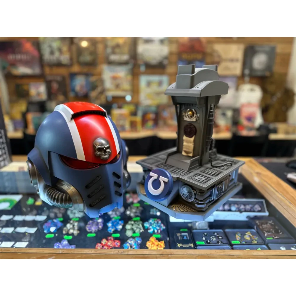 Replika Warhammer 40000 - Helma Space Marine 2 Lieutenant Titus