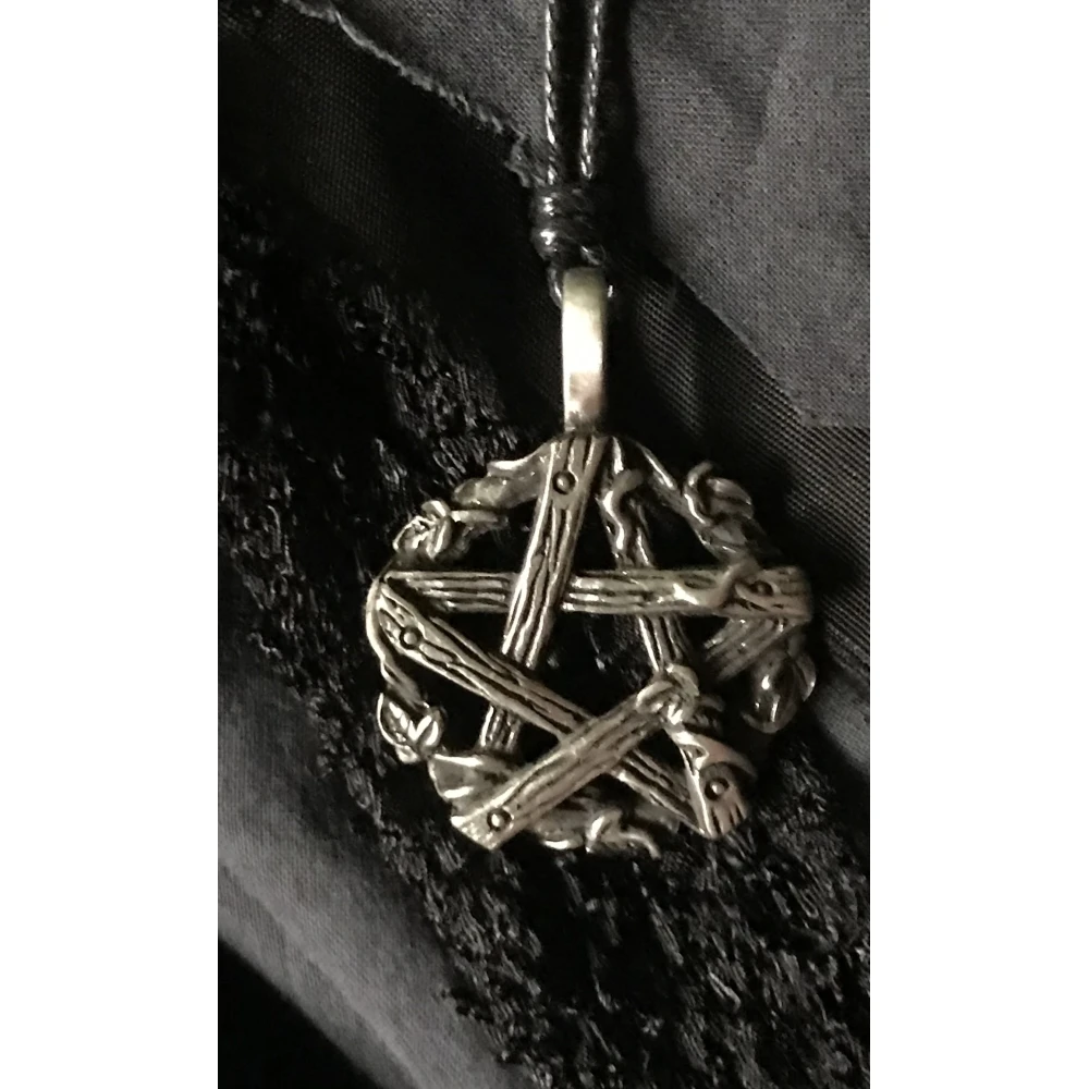 Amulet Drevený pentagram