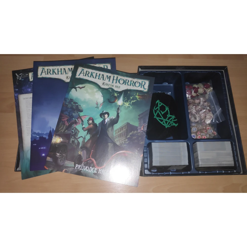 Arkham Horror: Karetní hra