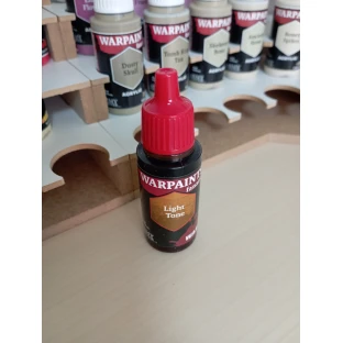 Army Painter: Fanatic Wash - Light Tone