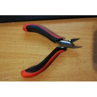 Army Painter Precision Side Cutter – Seitenschneider