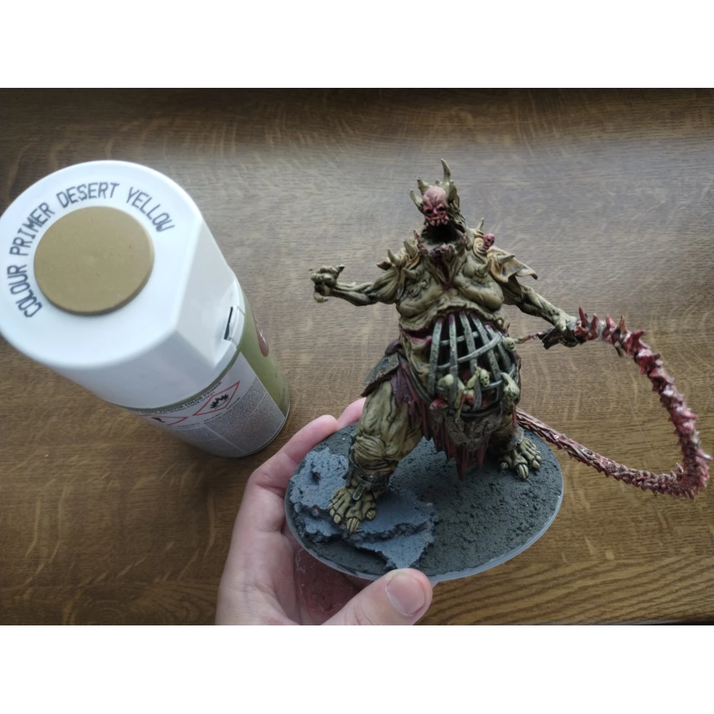 Army Painter sprej Desert Yellow