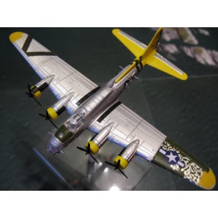 Wings of Glory WW2: B-17G (Bit O' Lace)