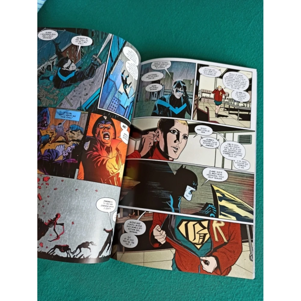 Batman: Noc nestvůr (brožovaná)