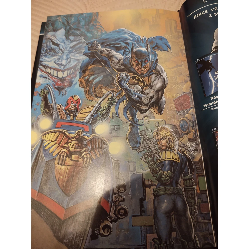 Batman / Soudce Dredd (Legendy DC)