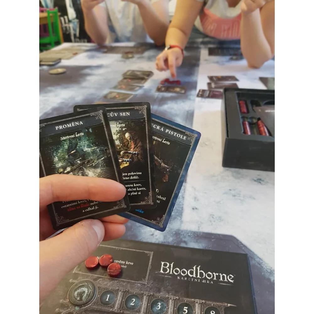 Bloodborne: Karetní hra (česky)
