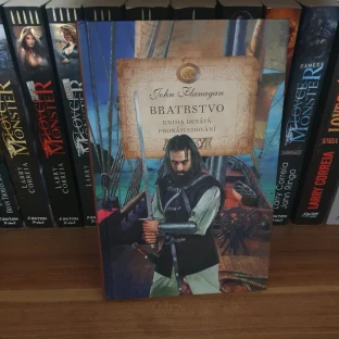 Bratrstvo 9: Pronásledování