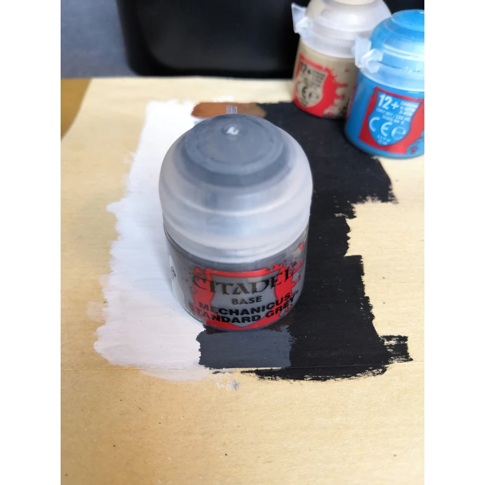 Citadel Base: Mechanicus Standard Grey