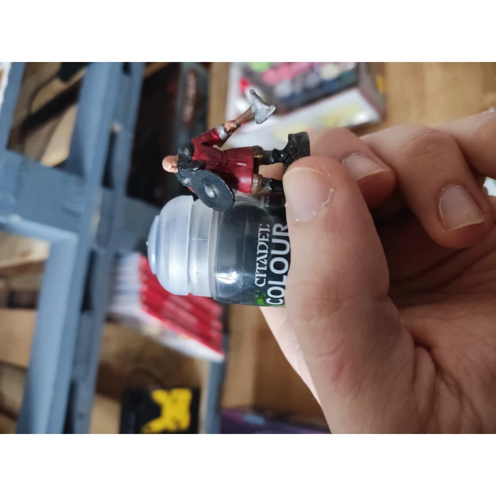 Citadel Shade: Nuln Oil