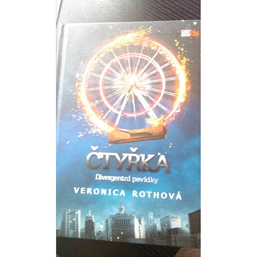 Čtyřka - Divergentní povídky
