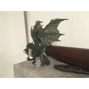 D&D Miniatures: Icons of the Realms - Adult Black Dragon Premium